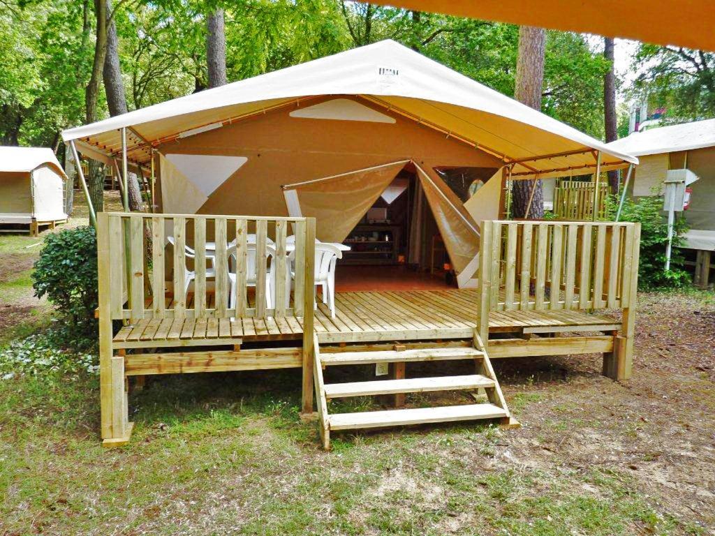Le Village Vacances De Mimizan Plage Bagian luar foto